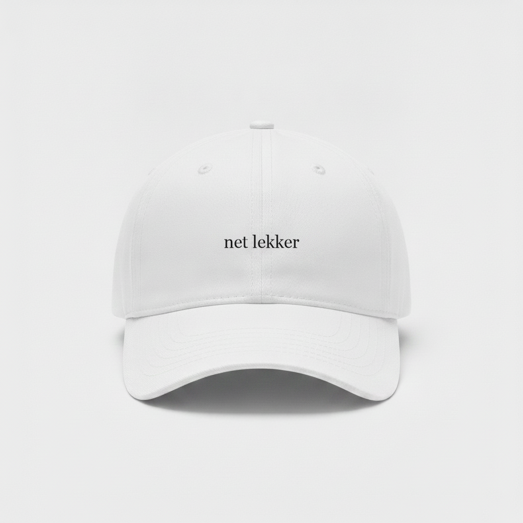 White cap with small black net lekker front print